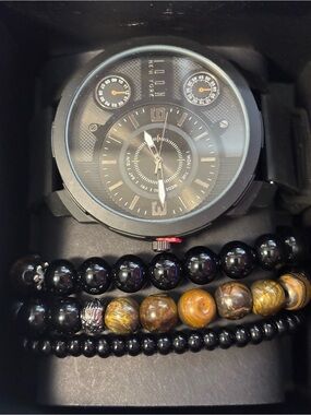 Icon NY Watch with beaded bracelets